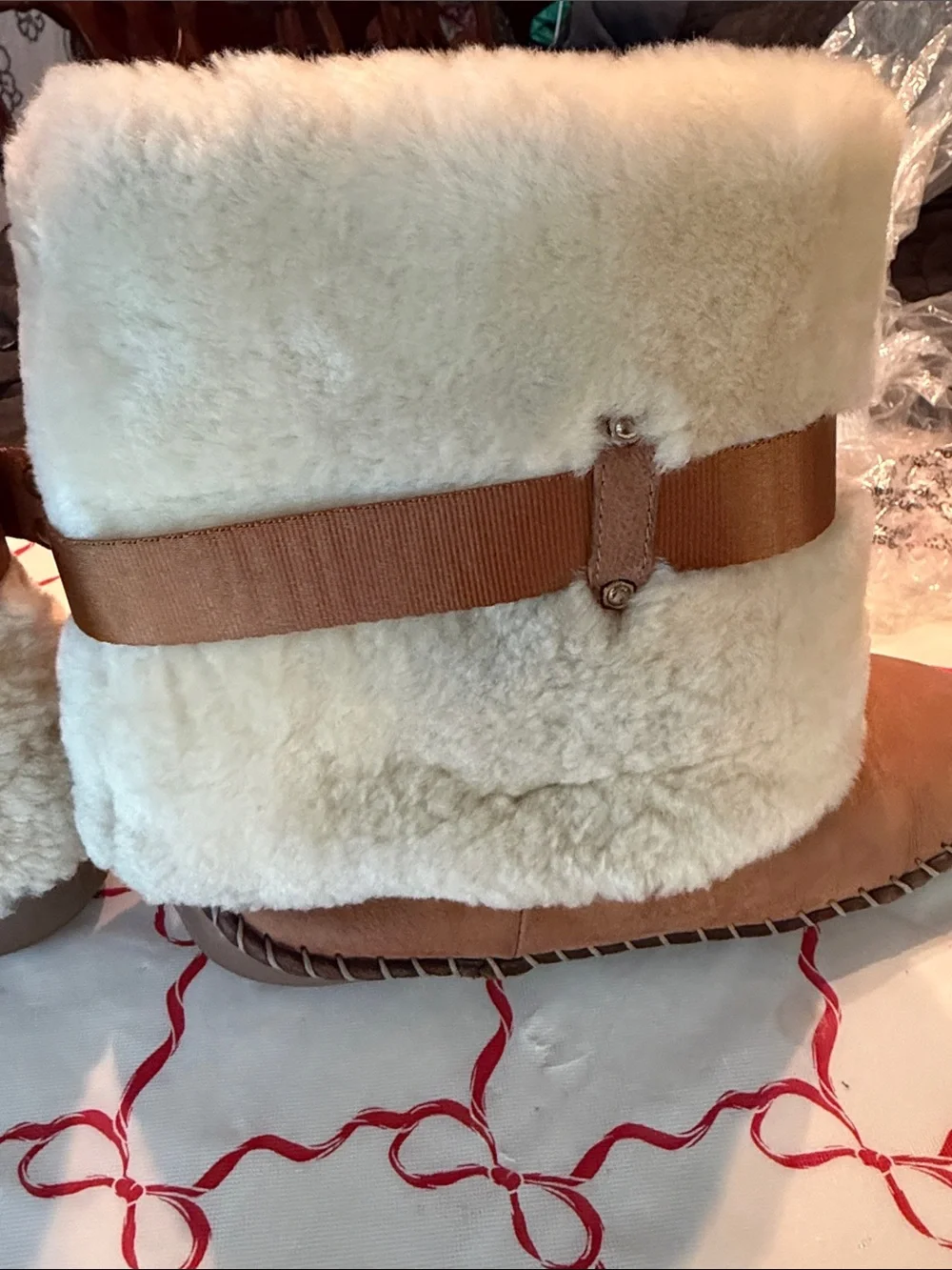 Gorgeous Jessica Simpson Shearling Winter Boots in Brown & Cream Like New